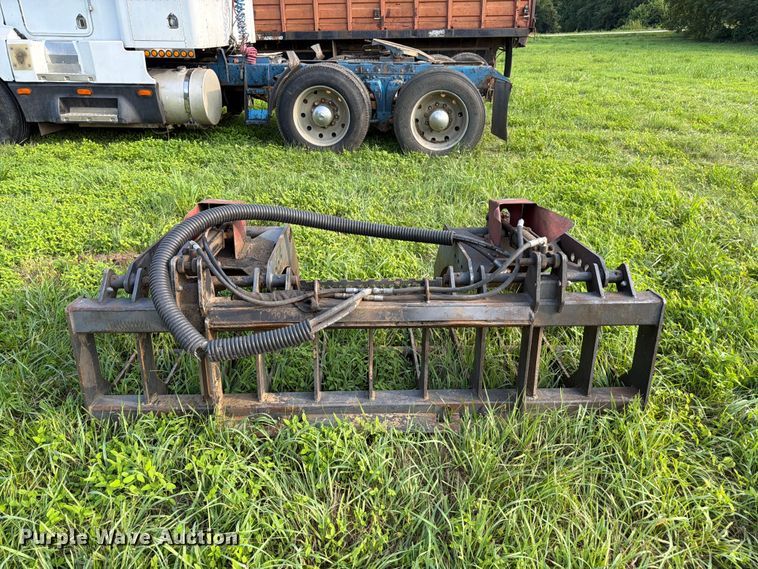 image for item FK3316 RSE Extreme Duty skid steer grapple bucket