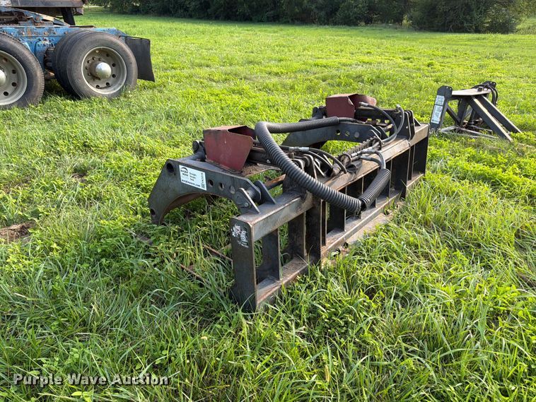 image for item FK3316 RSE Extreme Duty skid steer grapple bucket