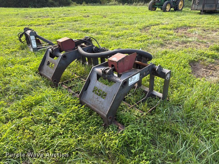 image for item FK3316 RSE Extreme Duty skid steer grapple bucket