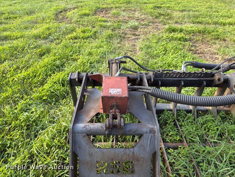 image for item FK3316 RSE Extreme Duty skid steer grapple bucket