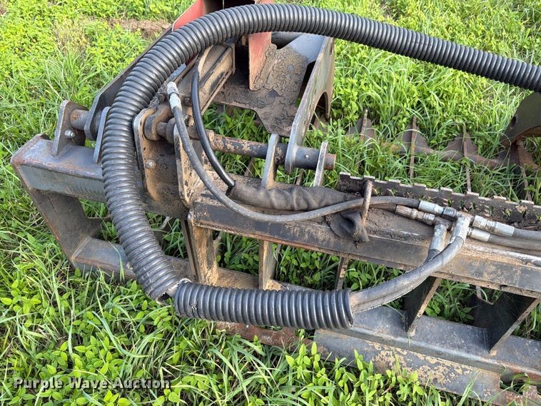 image for item FK3316 RSE Extreme Duty skid steer grapple bucket