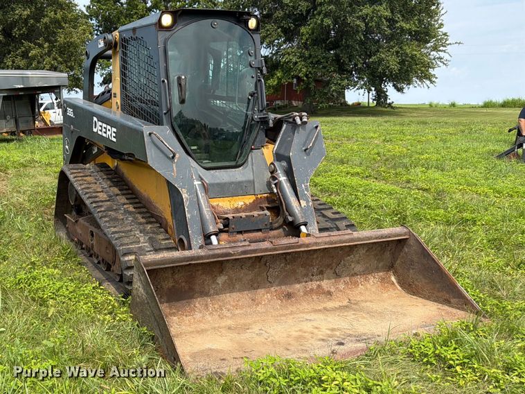 image for item FK3317 2012 John Deere 333D tracked skid steer loader