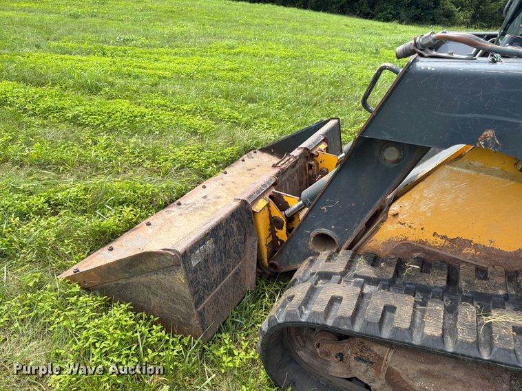 image for item FK3317 2012 John Deere 333D tracked skid steer loader