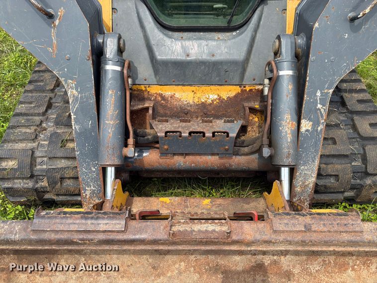 image for item FK3317 2012 John Deere 333D tracked skid steer loader