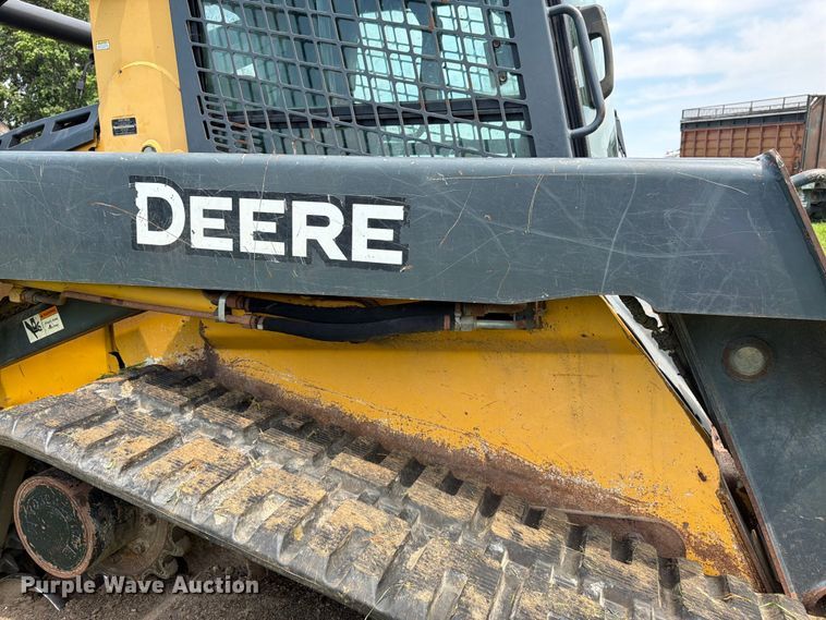 image for item FK3317 2012 John Deere 333D tracked skid steer loader