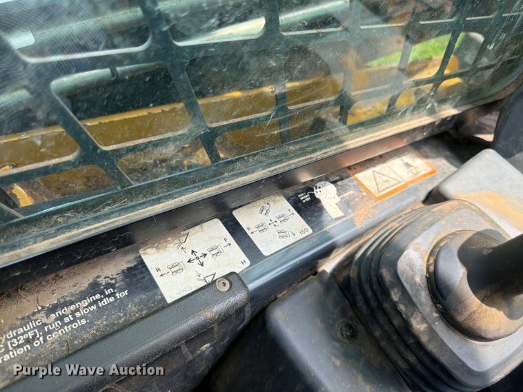 image for item FK3317 2012 John Deere 333D tracked skid steer loader