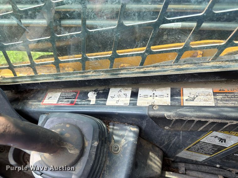 image for item FK3317 2012 John Deere 333D tracked skid steer loader