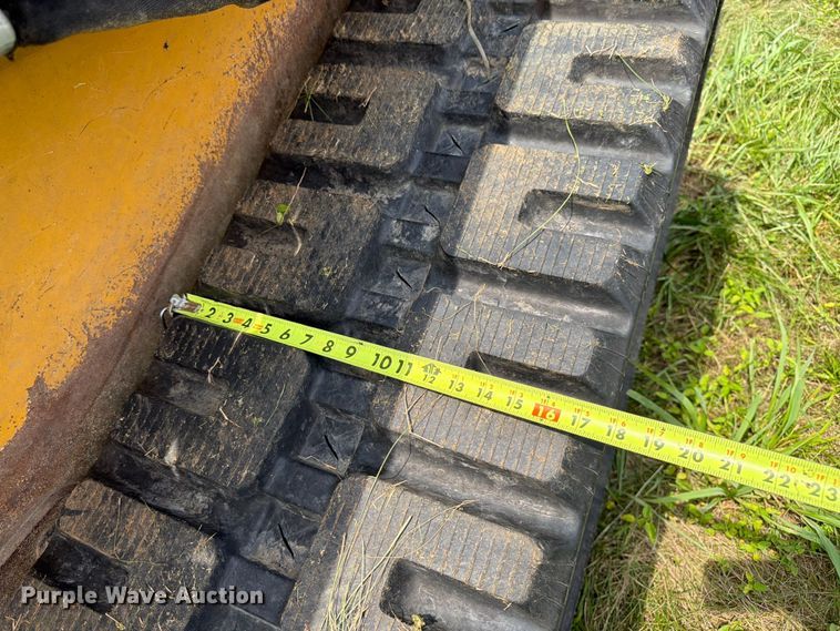 image for item FK3317 2012 John Deere 333D tracked skid steer loader