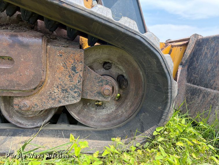 image for item FK3317 2012 John Deere 333D tracked skid steer loader
