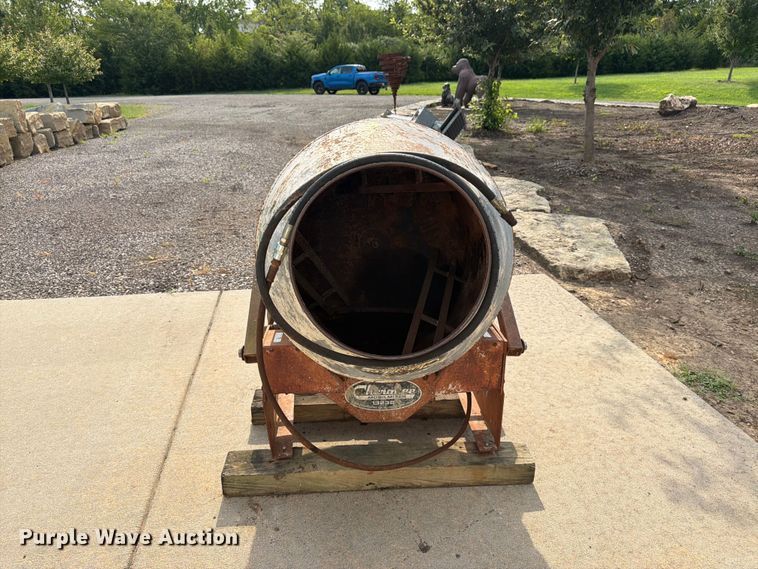 image for item FK3328 Cherokee Mobilemixer 1323B concrete mixer