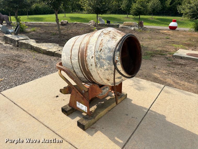 image for item FK3328 Cherokee Mobilemixer 1323B concrete mixer
