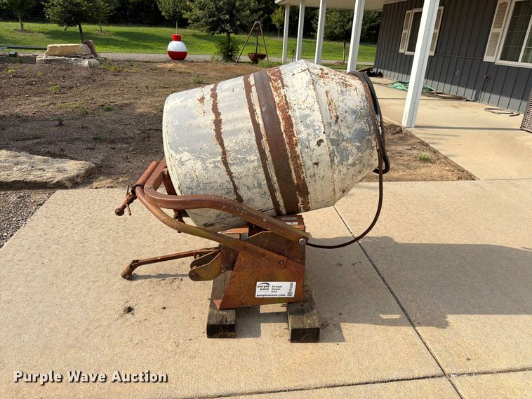 image for item FK3328 Cherokee Mobilemixer 1323B concrete mixer
