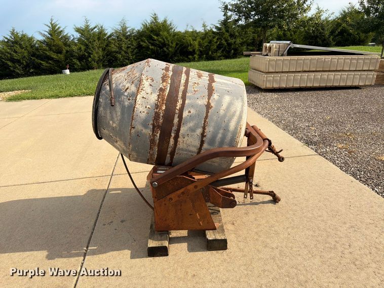 image for item FK3328 Cherokee Mobilemixer 1323B concrete mixer