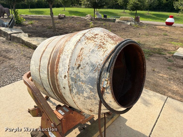 image for item FK3328 Cherokee Mobilemixer 1323B concrete mixer