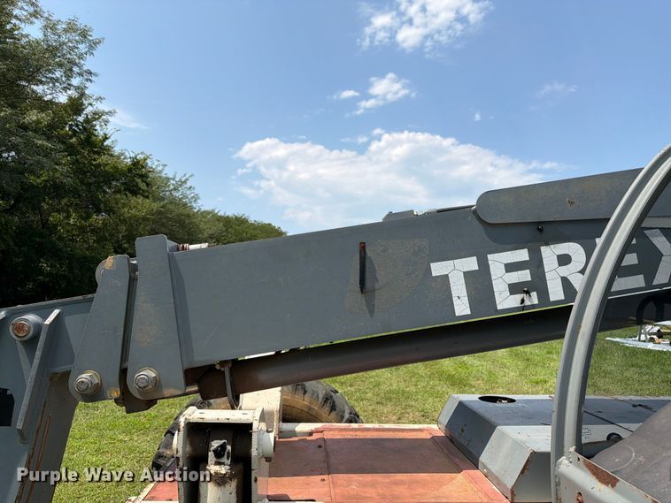 image for item FK3329 Terex TH844C telehandler
