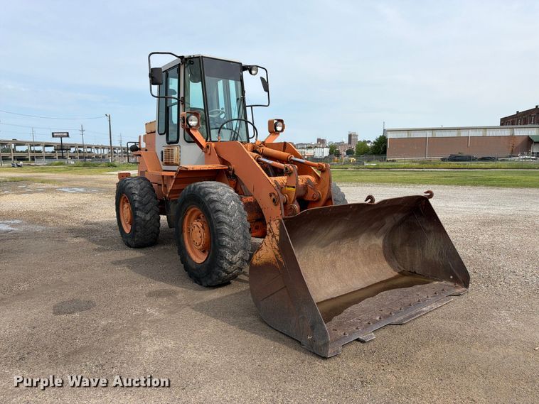 image for item FK3330 1996 Fiat-Allis FR100 wheel loader
