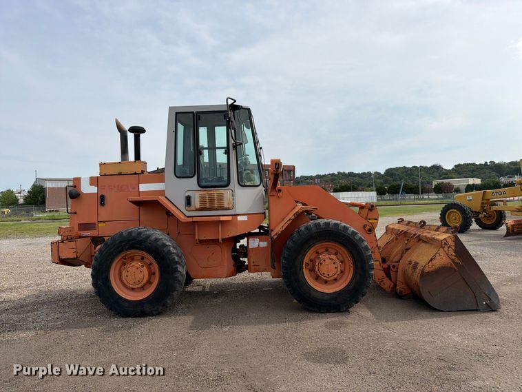 image for item FK3330 1996 Fiat-Allis FR100 wheel loader