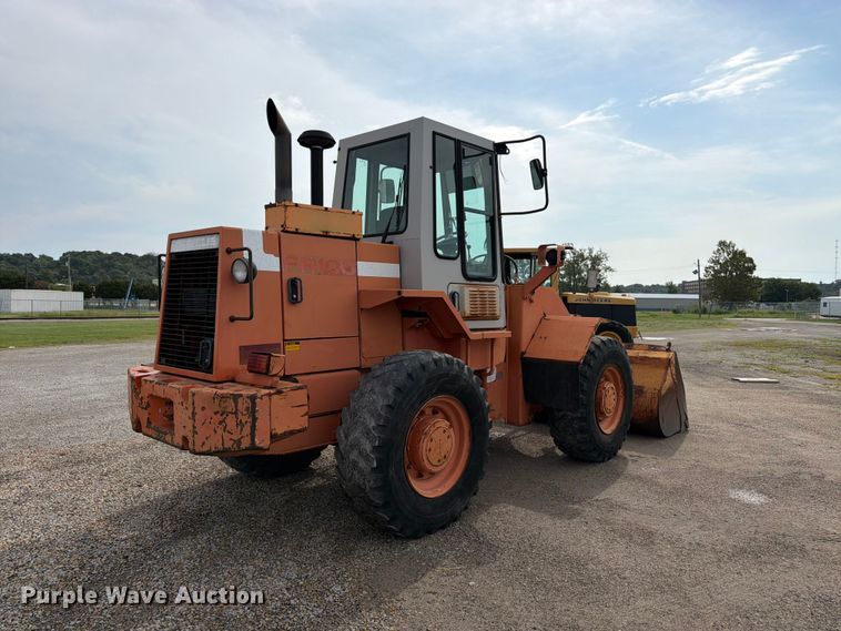 image for item FK3330 1996 Fiat-Allis FR100 wheel loader