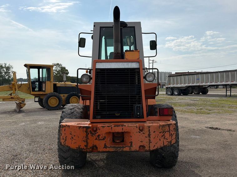 image for item FK3330 1996 Fiat-Allis FR100 wheel loader