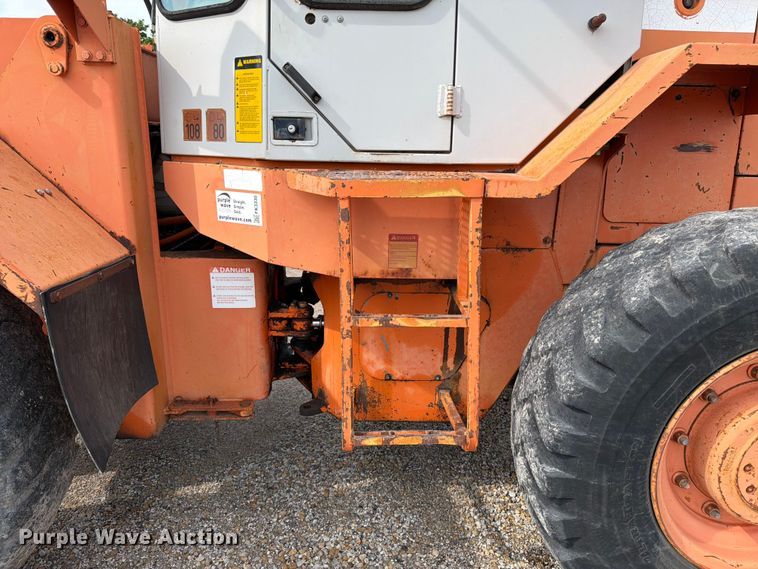 image for item FK3330 1996 Fiat-Allis FR100 wheel loader