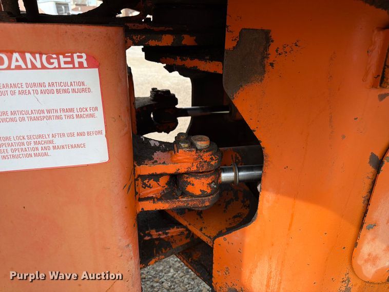 image for item FK3330 1996 Fiat-Allis FR100 wheel loader