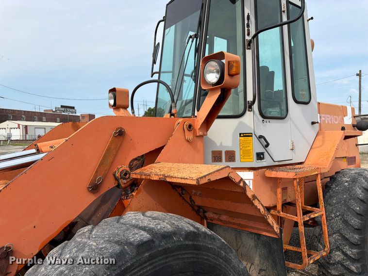 image for item FK3330 1996 Fiat-Allis FR100 wheel loader