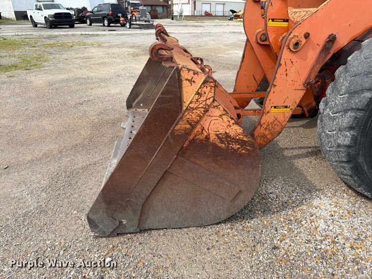 image for item FK3330 1996 Fiat-Allis FR100 wheel loader