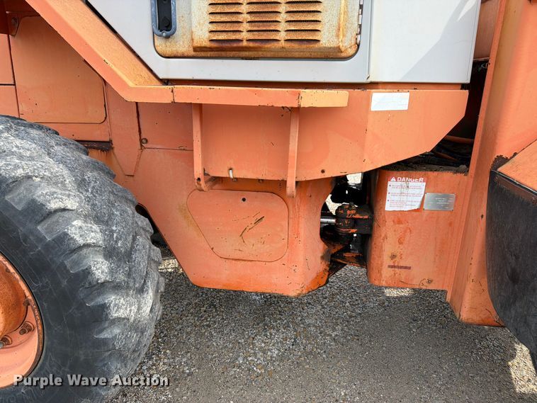 image for item FK3330 1996 Fiat-Allis FR100 wheel loader
