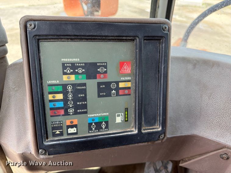 image for item FK3330 1996 Fiat-Allis FR100 wheel loader