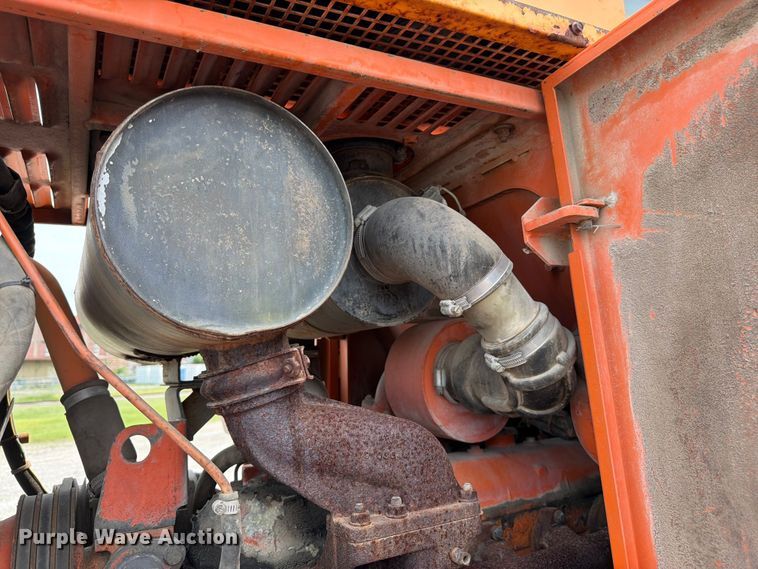 image for item FK3330 1996 Fiat-Allis FR100 wheel loader