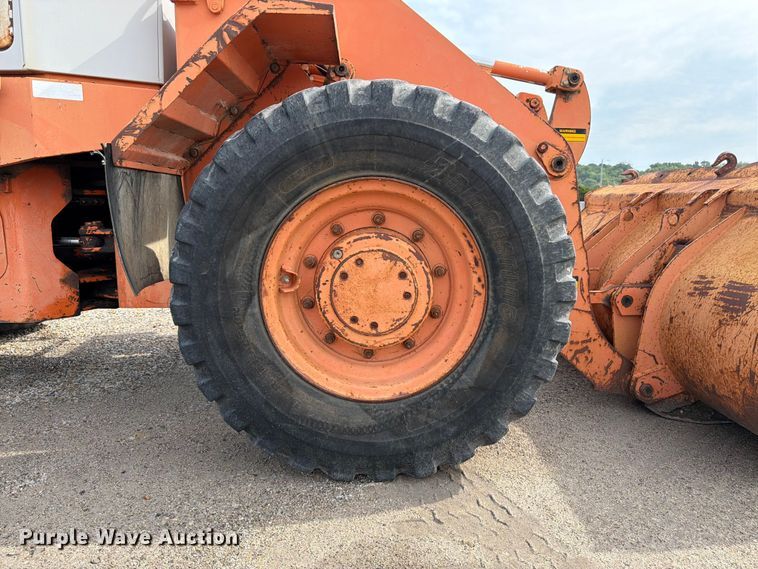 image for item FK3330 1996 Fiat-Allis FR100 wheel loader