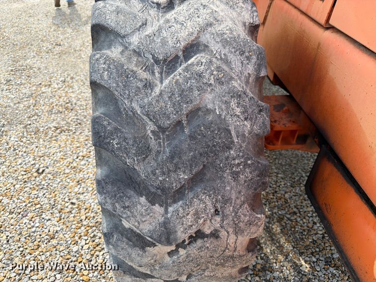 image for item FK3330 1996 Fiat-Allis FR100 wheel loader