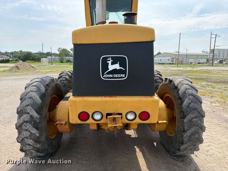 image for item FK3331 1983 John Deere 570A motor grader