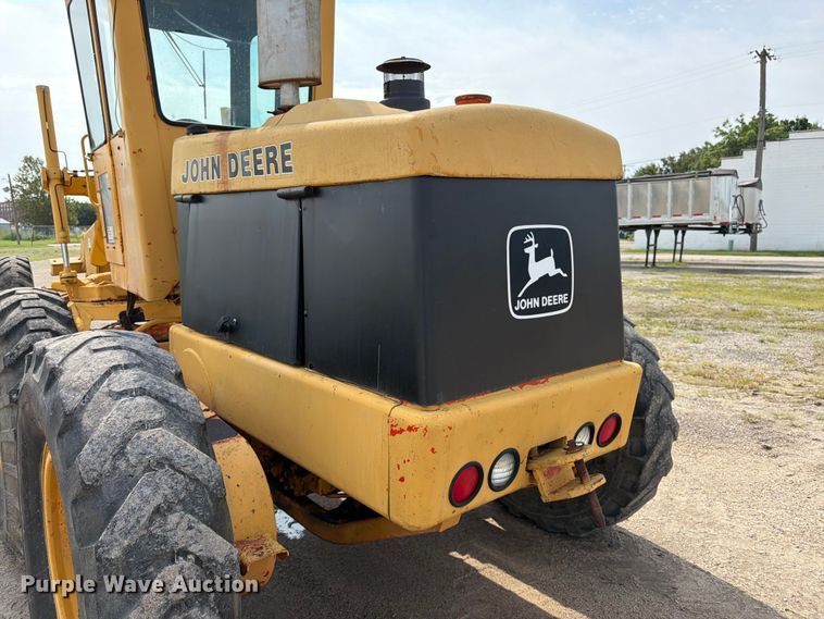 image for item FK3331 1983 John Deere 570A motor grader