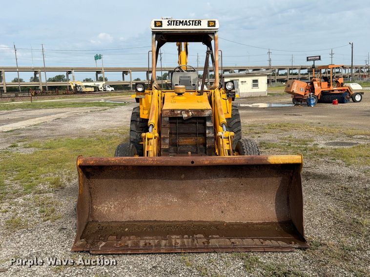 image for item FK3332 JCB 1400B backhoe