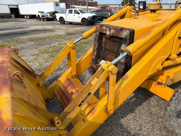 image for item FK3332 JCB 1400B backhoe