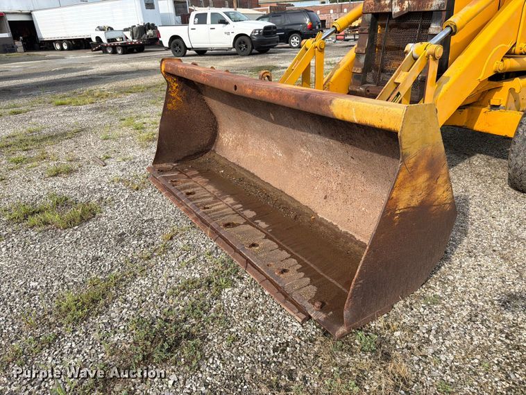 image for item FK3332 JCB 1400B backhoe