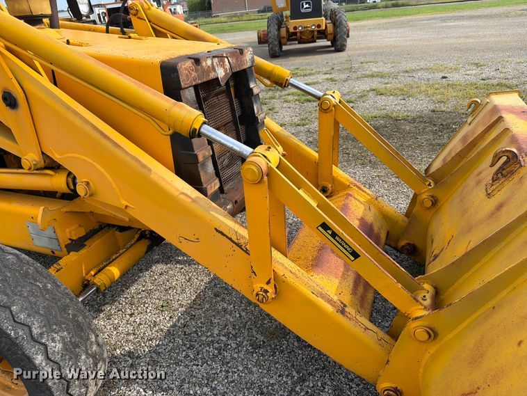 image for item FK3332 JCB 1400B backhoe