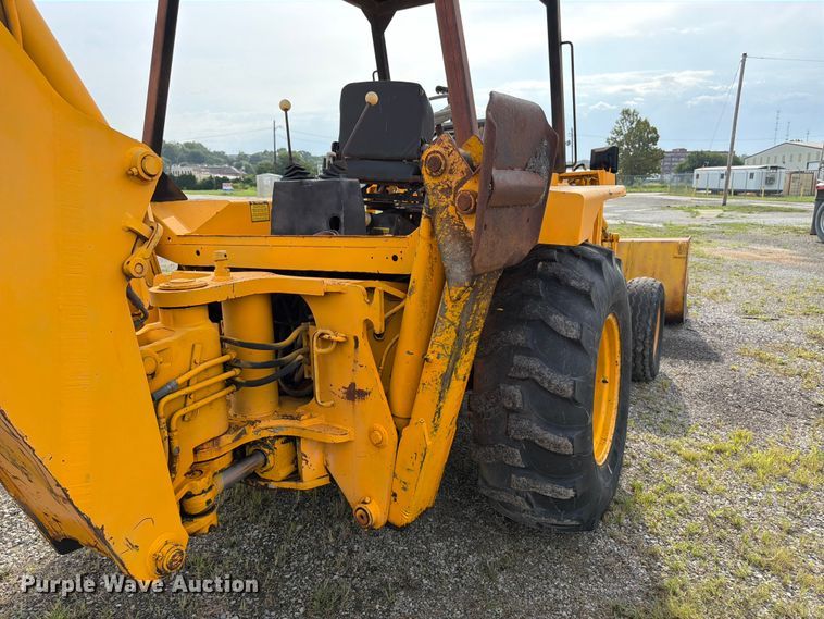 image for item FK3332 JCB 1400B backhoe
