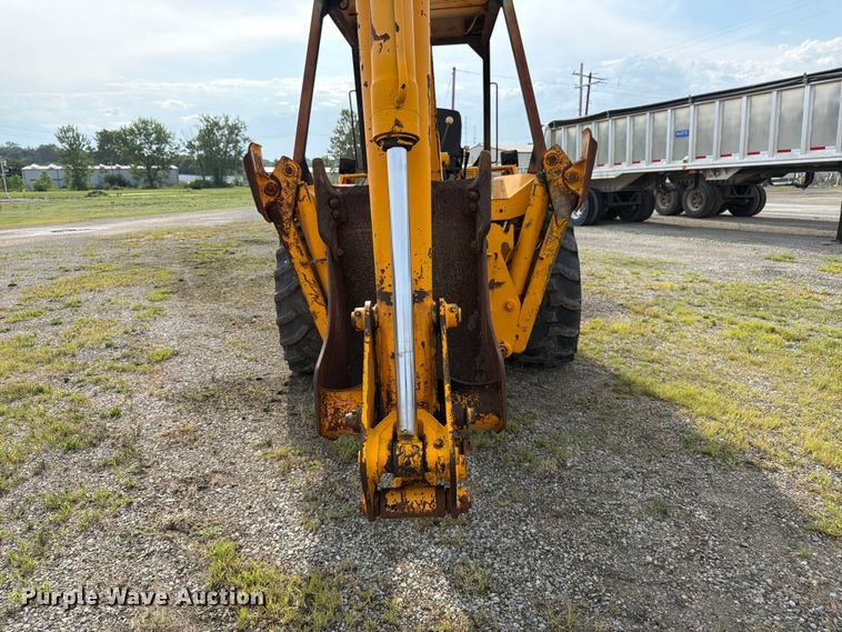 image for item FK3332 JCB 1400B backhoe