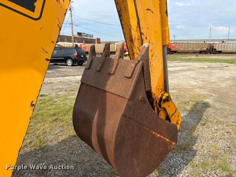 image for item FK3332 JCB 1400B backhoe