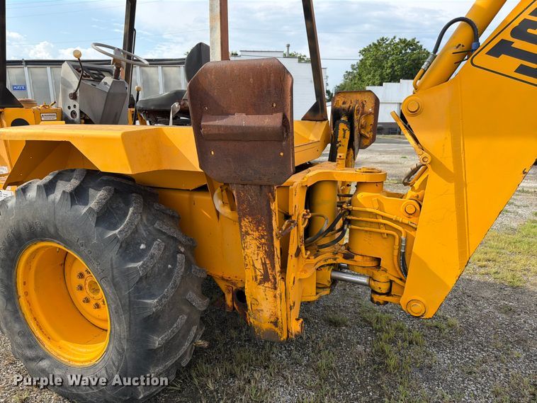 image for item FK3332 JCB 1400B backhoe