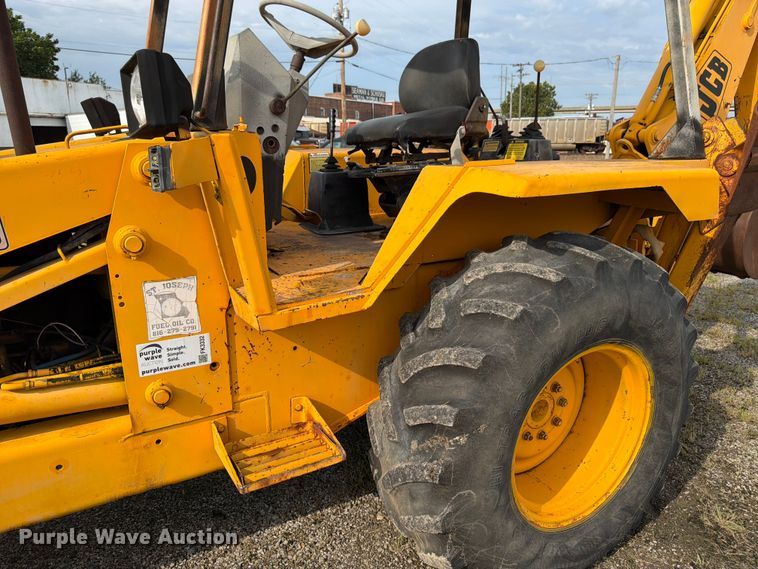 image for item FK3332 JCB 1400B backhoe