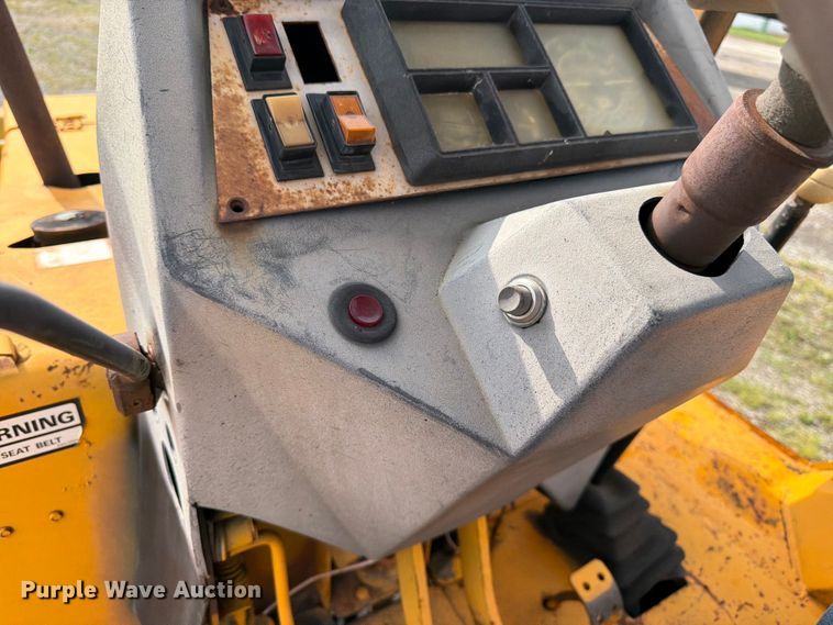 image for item FK3332 JCB 1400B backhoe