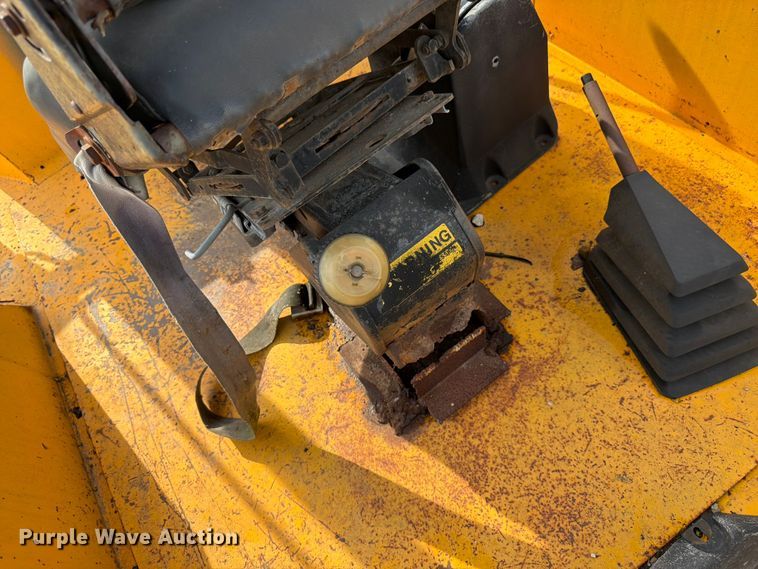 image for item FK3332 JCB 1400B backhoe