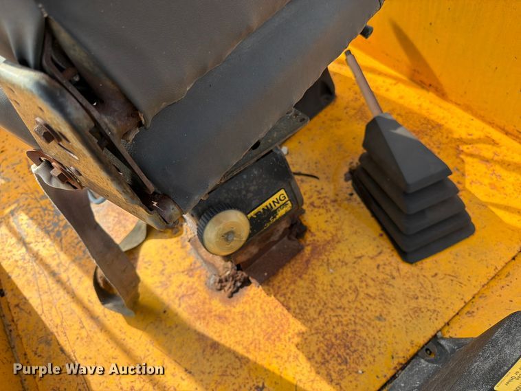 image for item FK3332 JCB 1400B backhoe