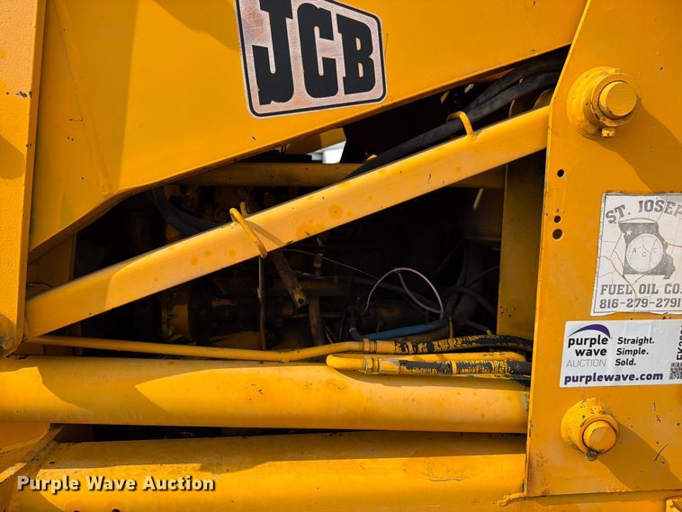 image for item FK3332 JCB 1400B backhoe