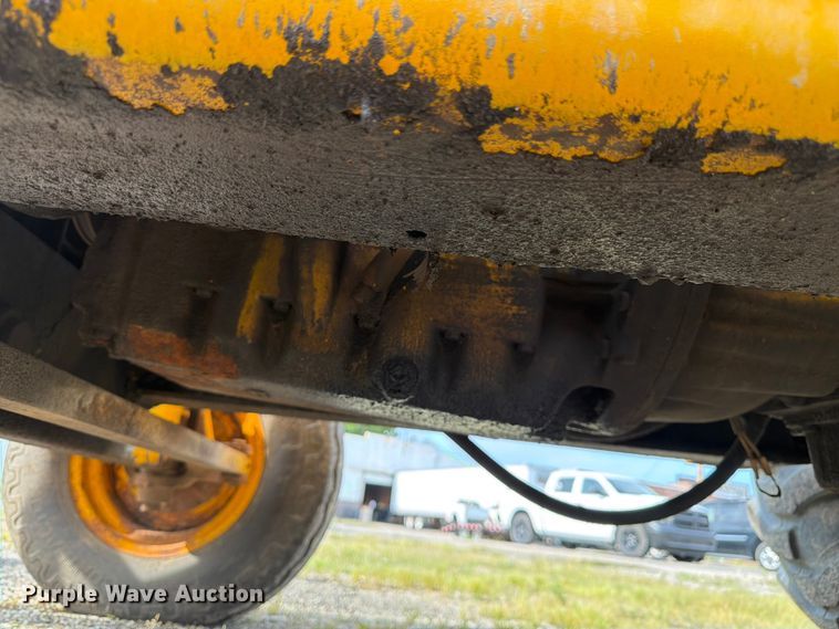 image for item FK3332 JCB 1400B backhoe