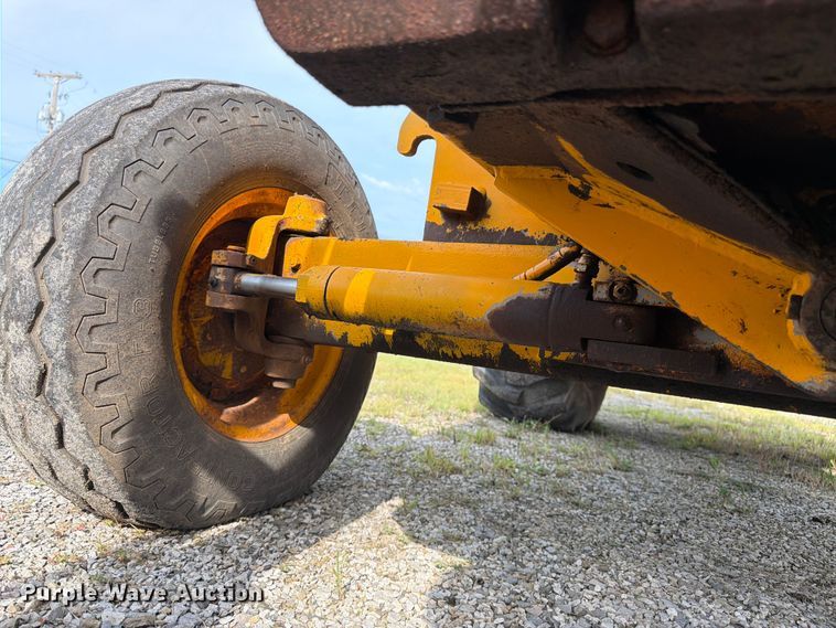 image for item FK3332 JCB 1400B backhoe