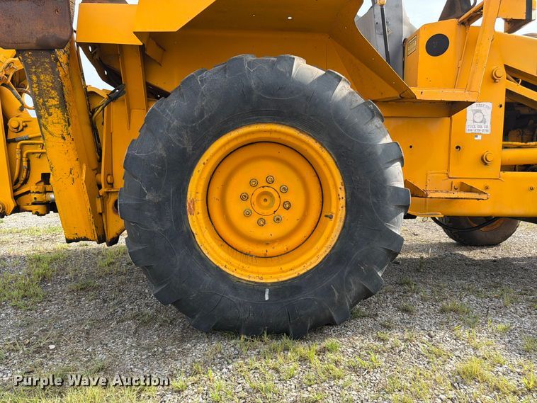 image for item FK3332 JCB 1400B backhoe
